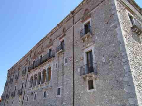 aieta palazzo calabria